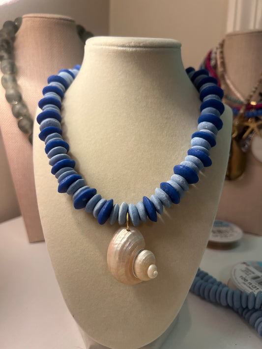 Dark+Sky Blue Glass Saucer Bead+Seashell Pendant
