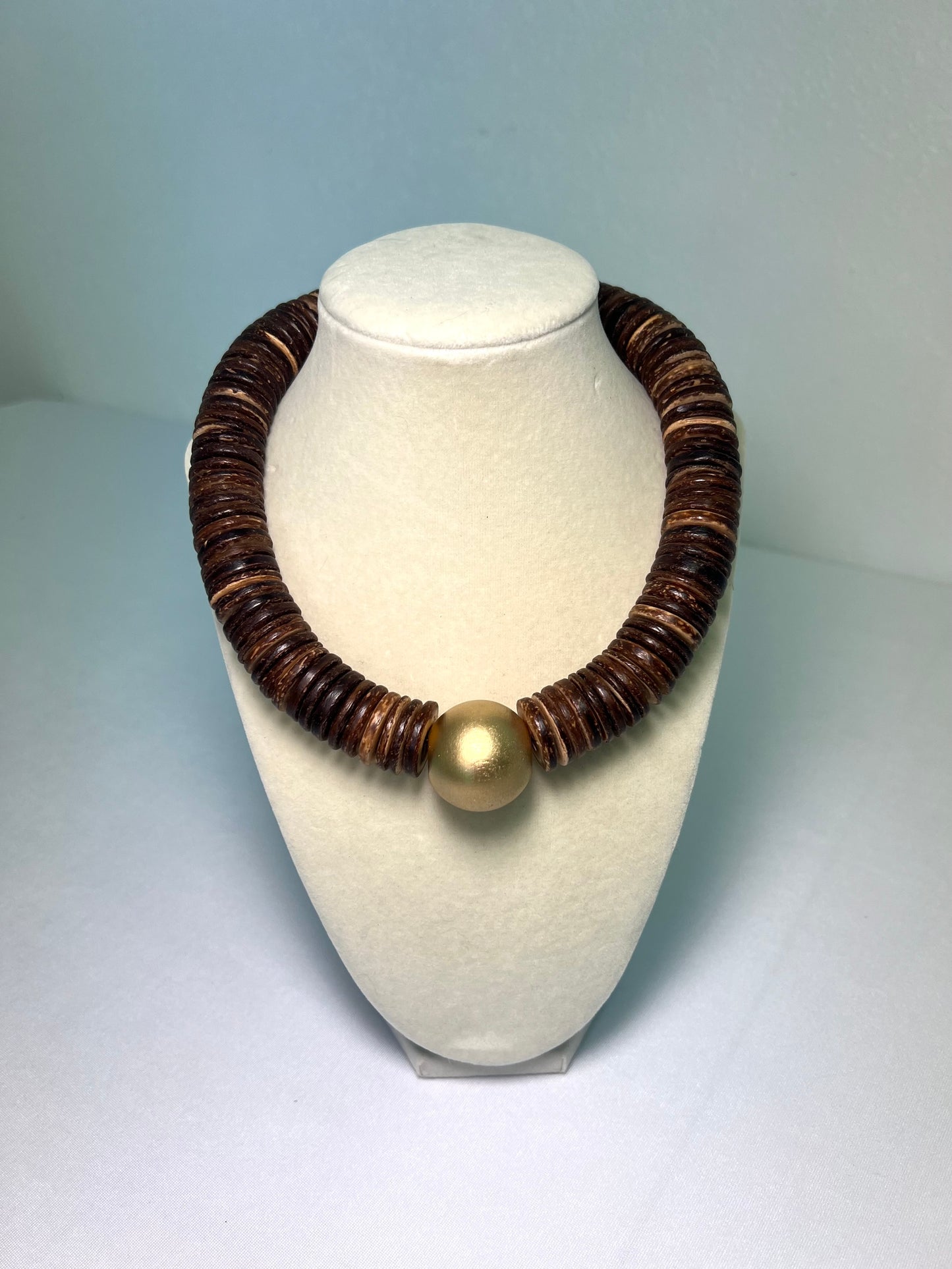Brown Coconut Shell Necklace+Gold Connector Bead